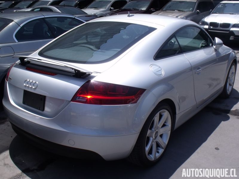 Archivo:Audi TT MK2 USDM MY2008 - 2010 REAR.jpeg