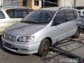 Toyota Ipsum 1era frontal 05-1996 - 04-1998.jpeg