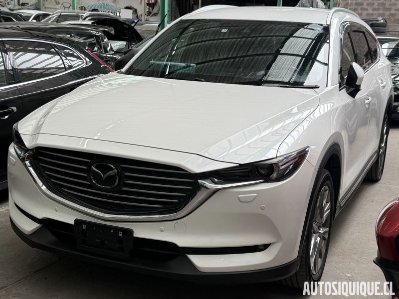 Archivo:CX-8 FRONT 12-2017 - 12-2022.jpeg