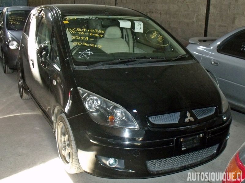Archivo:Mitsubishi Colt 11-2002 - 10-2004.jpeg