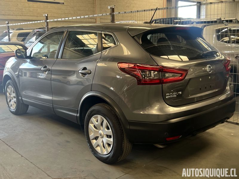 Archivo:Nissan Rogue Sport MY2020 - 2022 REAR.jpeg